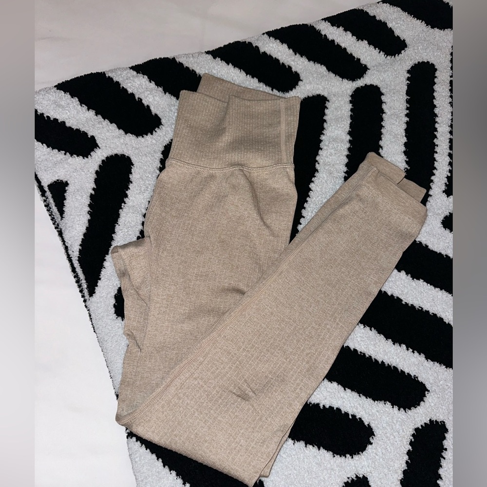 Ribbed leggings